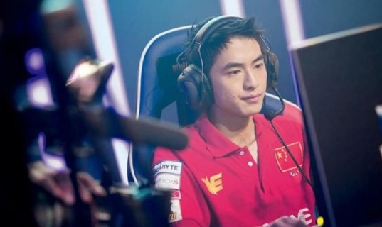 Ex-jogador de "League of Legends" ganha mais de US$ 800 mil fazendo streams
