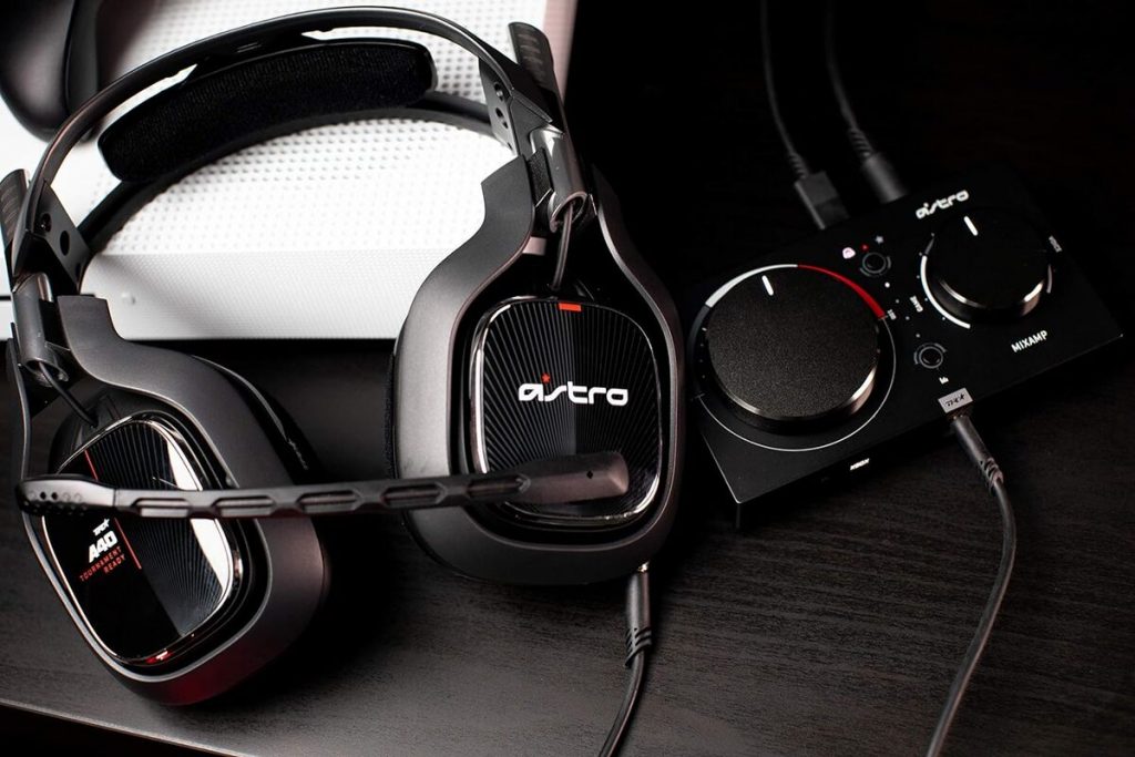 Aproveite agora o desconto de 42%: Headset Astro Gaming A40 TR + MixAmp ...